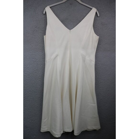 Bloomingdales Ivory A-Line Sleeveless Dress-Size 10/Petite-Lined - Picture 10 of 13